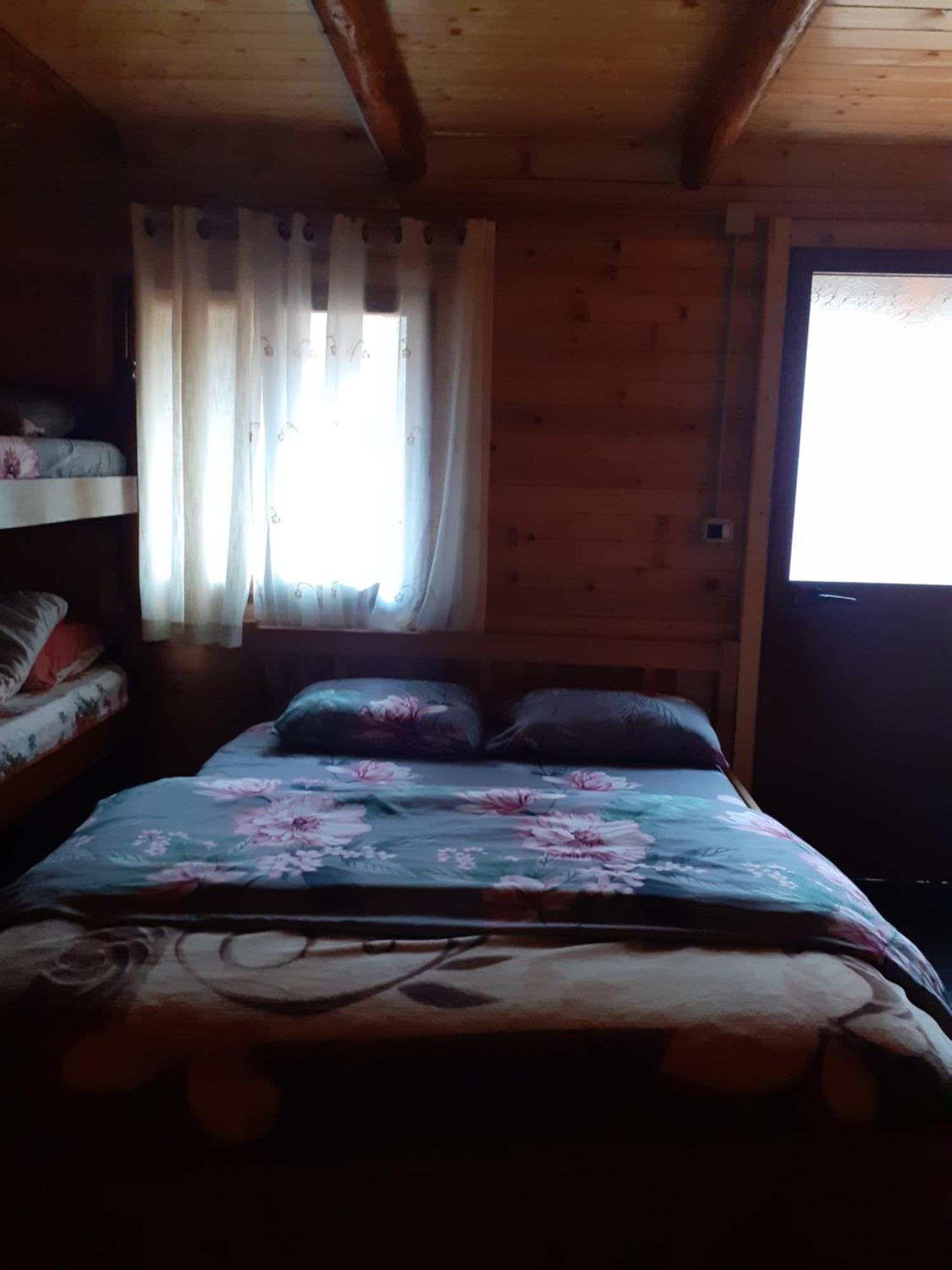 Guesthouse Dioni Valbona Exteriör bild